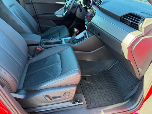 Used 2020 Audi Q3 2.0T Premium Plus image 31