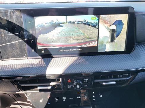 New 2026 Nissan Kicks SR w/ Cold Weather Package AWD/4WD image 19