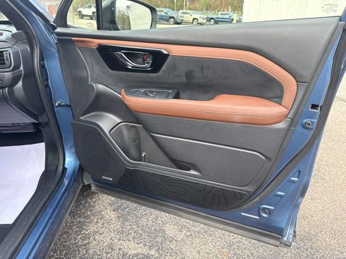 Used 2025 Subaru Forester Touring image 30