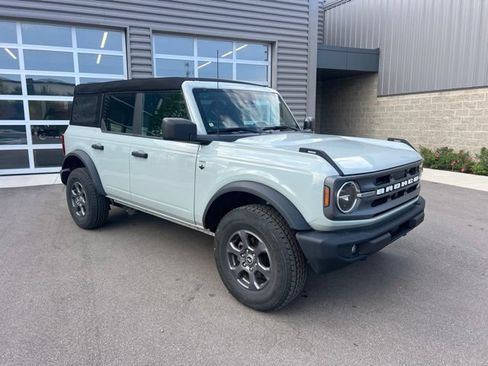 Used 2023 Ford Bronco Big Bend AWD/4WD image 3