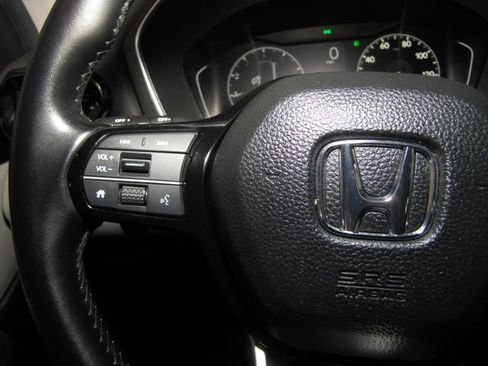 Certified 2024 Honda Pilot EX-L image 5