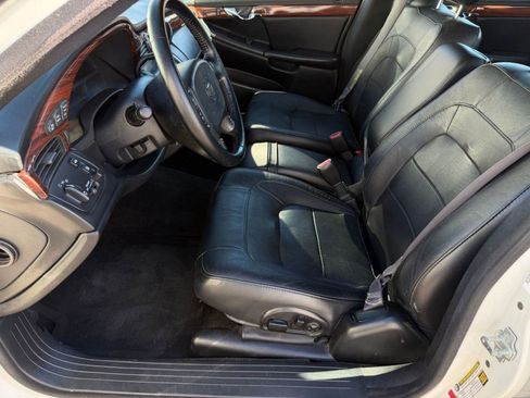 Used 2005 Cadillac De Ville Sedan image 4