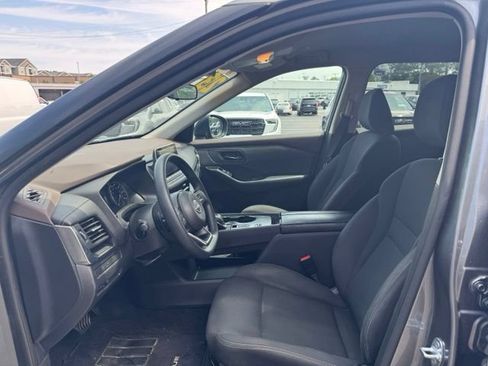 Used 2023 Nissan Rogue S FWD image 8