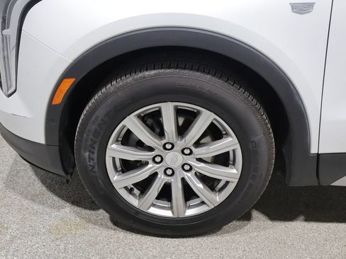 Used 2021 Cadillac XT4 Premium Luxury w/ Sun And Sound Package AWD/4WD image 7
