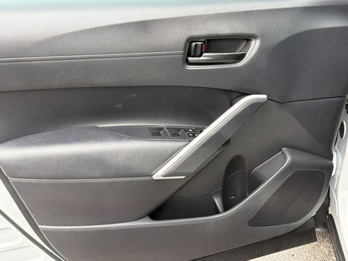 Certified 2023 Toyota Corolla Cross AWD Hybrid image 14