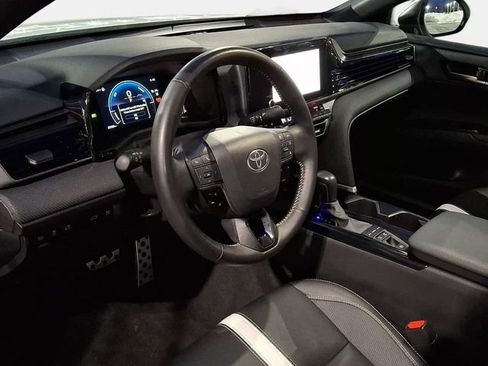 Certified 2025 Toyota Camry SE w/ Convenience Package image 15