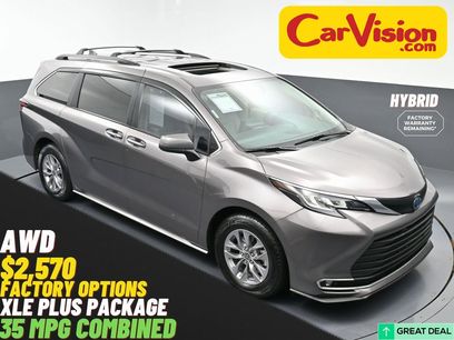 Used 2022 Toyota Sienna XLE