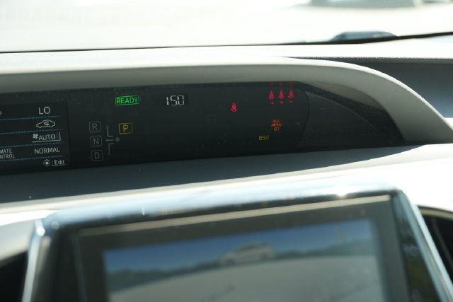 Used 2021 Toyota Prius Limited FWD image 30