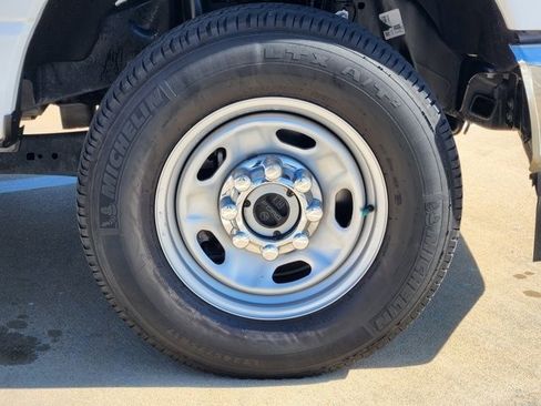 Used 2024 Ford F250 XL image 10