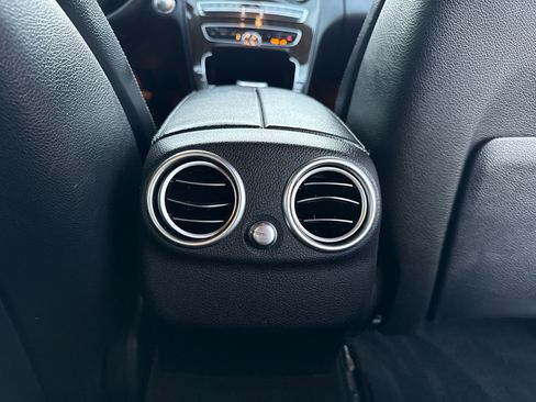 Used 2018 Mercedes-Benz C 300 Sedan image 37