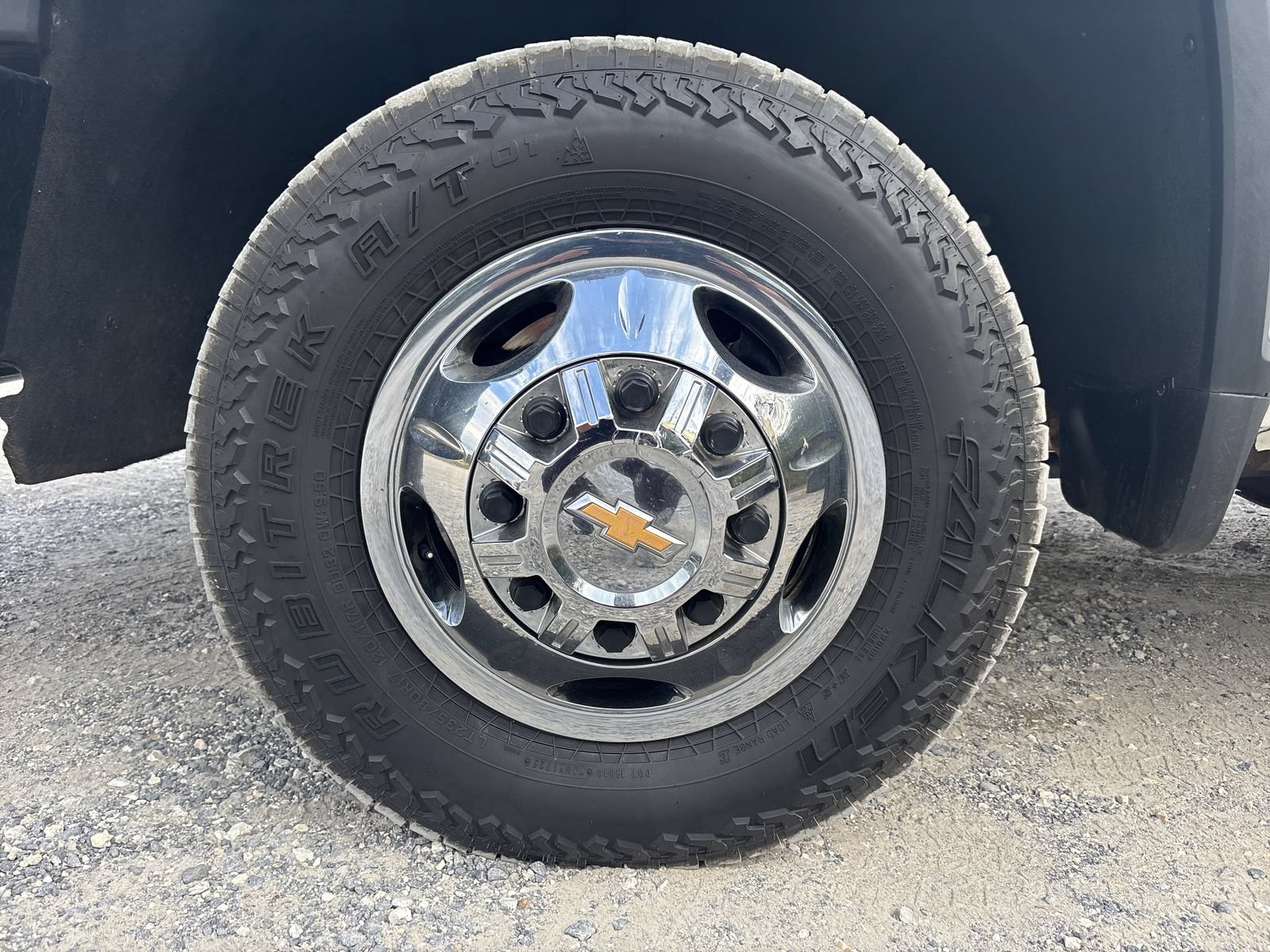 Used 2024 Chevrolet Silverado 3500 LT AWD/4WD image 13