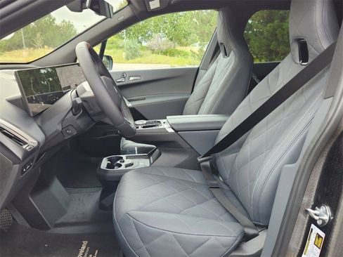 Certified 2025 BMW iX M60 image 19