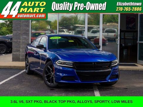 Used 2021 Dodge Charger SXT w/ Blacktop Package RWD image 1