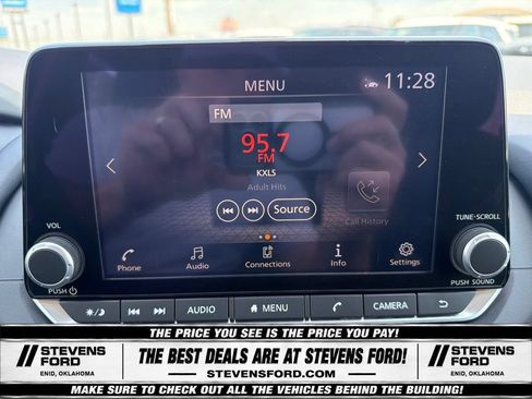 Used 2025 Nissan Rogue SV AWD/4WD image 28