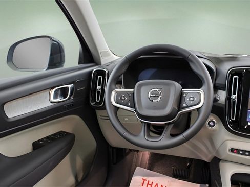 New 2025 Volvo XC40 B5 Ultra w/ Climate Package image 22