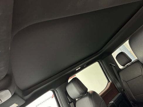 Used 2022 Ford F150 Lariat w/ Equipment Group 502A High image 18