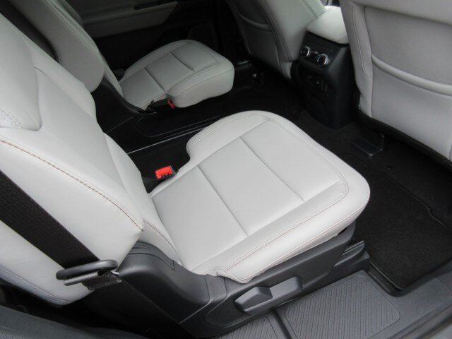 New 2026 Ford Explorer Active w/ Active Comfort Package RWD image 19