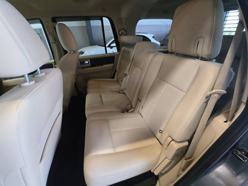 Used 2015 Ford Expedition XLT AWD/4WD image 28