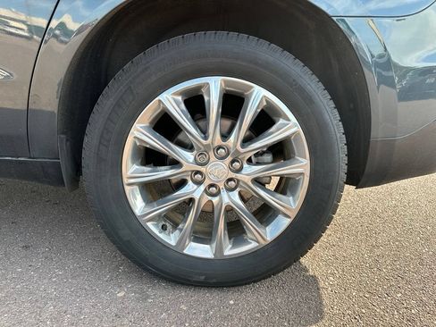 Used 2018 Buick Enclave Premium w/ Experience Buick Package AWD/4WD image 41