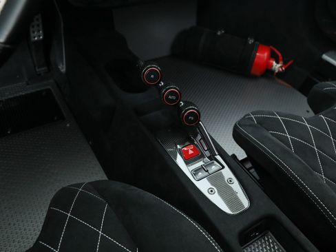 Certified 2015 Ferrari 458 Speciale Coupe RWD image 32