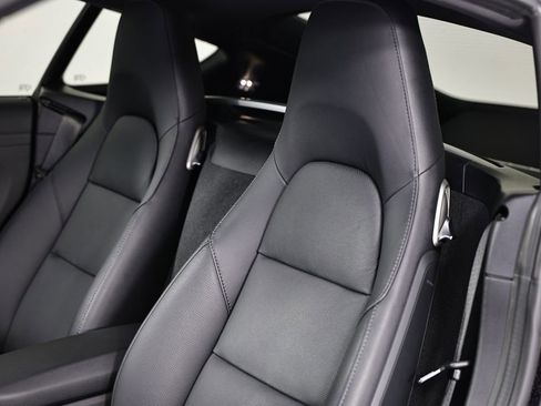 Certified 2025 Porsche 718 Cayman RWD image 22