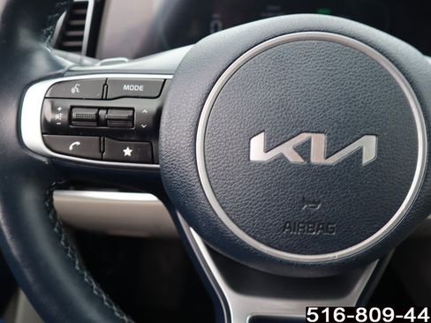 Used 2023 Kia Sportage EX image 19