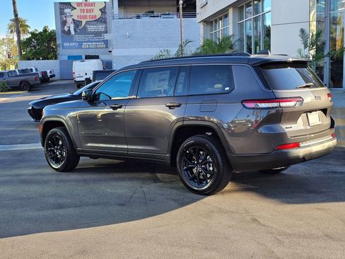 New 2026 Jeep Grand Cherokee L 4WD image 5