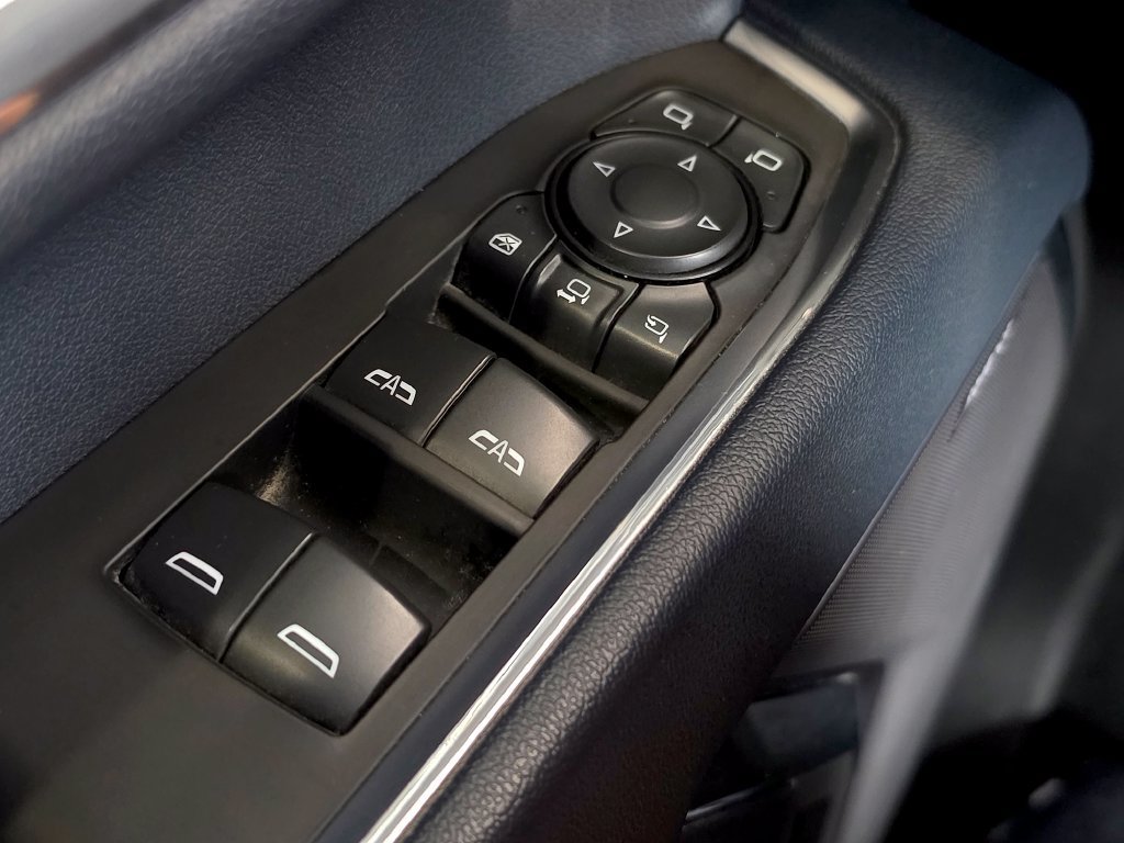 Used 2024 Chevrolet Silverado 2500 High Country w/ High Country Premium Package AWD/4WD image 29