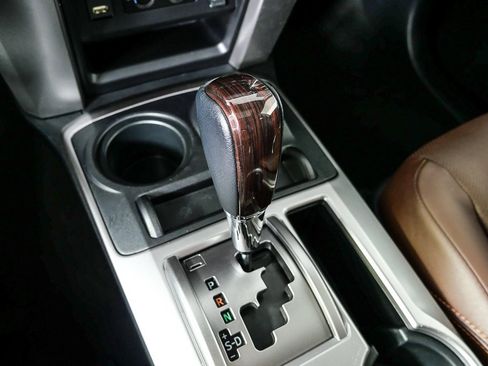 Used 2020 Toyota 4Runner Limited image 17