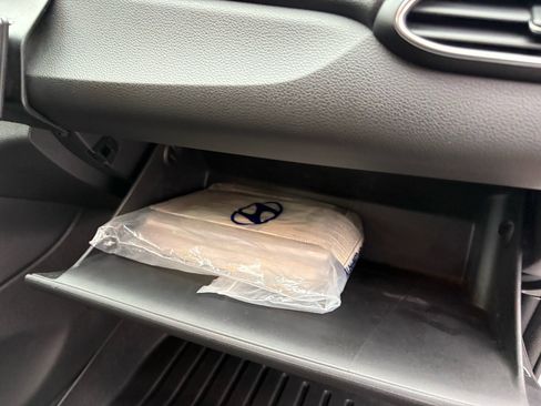 Used 2018 Hyundai Elantra GT image 26