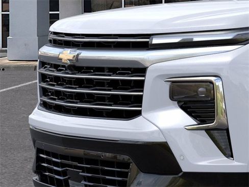 New 2026 Chevrolet Traverse High Country image 13