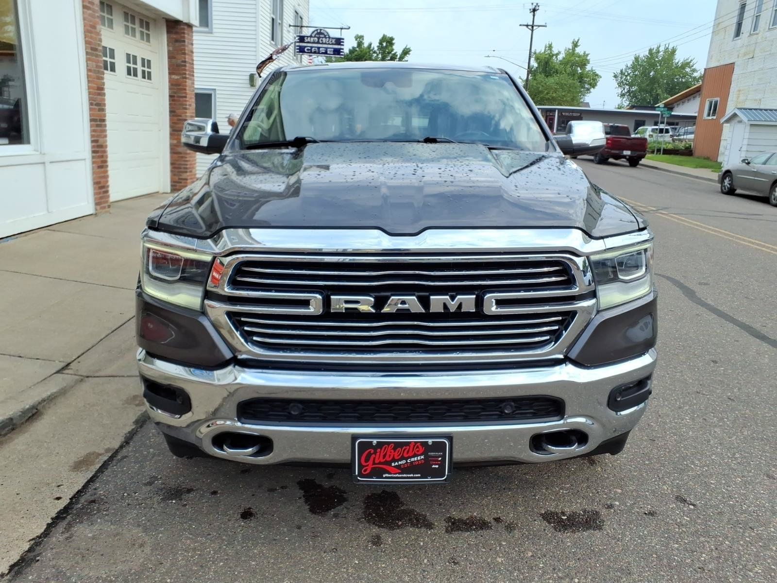 Used 2021 RAM 1500 Laramie AWD/4WD image 3