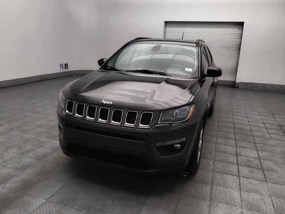 Used 2019 Jeep Compass Latitude FWD image 15