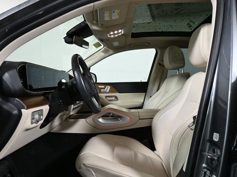 Used 2023 Mercedes-Benz GLE 350 4MATIC image 3