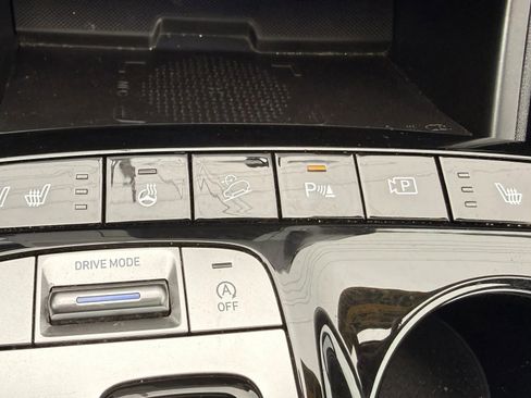 Used 2024 Hyundai Tucson Limited image 25