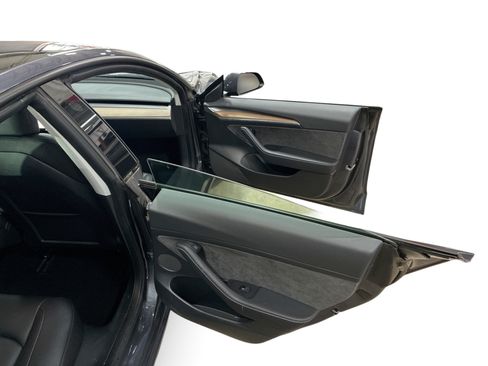 Used 2023 Tesla Model 3 Standard Range RWD image 12