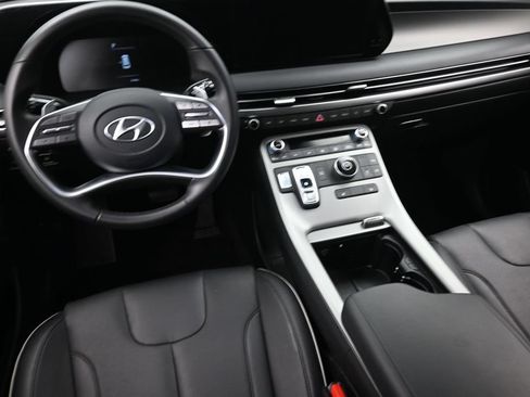 Used 2025 Hyundai Palisade SEL FWD image 17