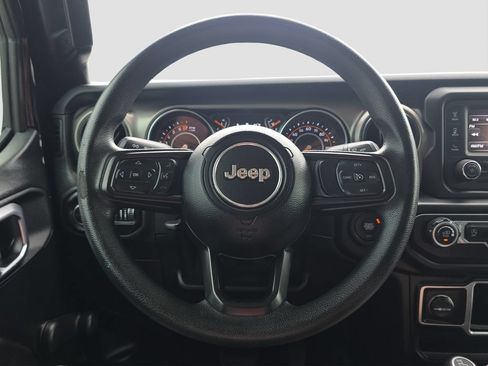 Used 2020 Jeep Gladiator Sport AWD/4WD image 9