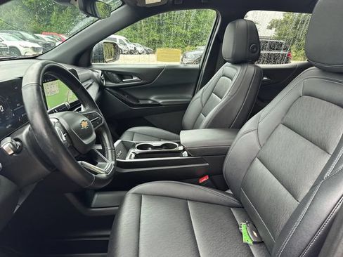 Used 2025 Chevrolet Equinox LT w/ Convenience Package II AWD/4WD image 38