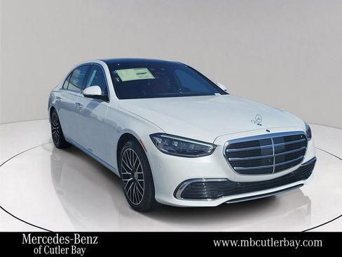 New 2026 Mercedes-Benz S 500 4MATIC image 1