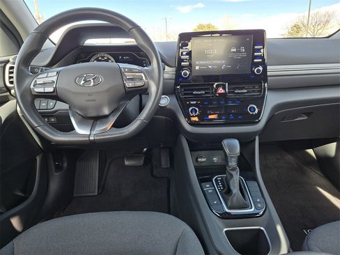 Used 2022 Hyundai Ioniq SE image 14