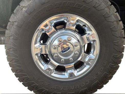 Used 2016 Ford F250 XLT w/ XLT Premium Package image 27