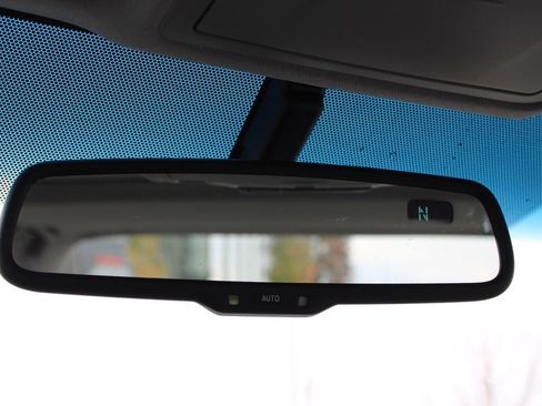 Used 2012 Toyota Camry XLE image 42