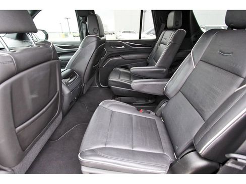 Used 2021 Cadillac Escalade Sport w/ Driver Assist Tech Package AWD/4WD image 7