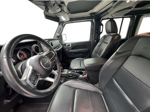 Used 2022 Jeep Wrangler Unlimited Sahara w/ Cold Weather Group AWD/4WD image 18