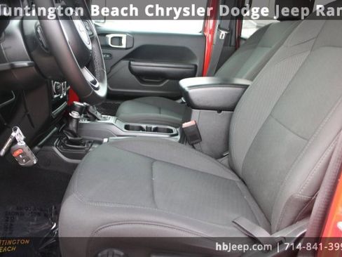 Used 2022 Jeep Wrangler Unlimited Sport image 42