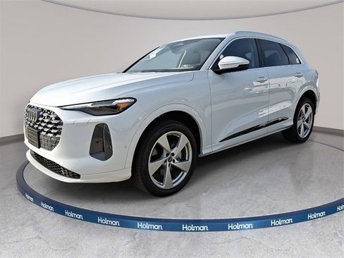 New 2025 Audi Q5 Premium Plus image 1