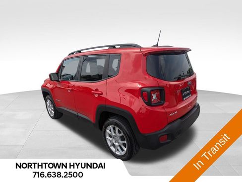 Used 2021 Jeep Renegade Latitude w/ Sun & Sound Group AWD/4WD image 4