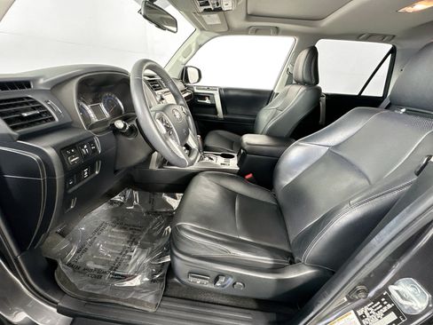 Used 2019 Toyota 4Runner Limited AWD/4WD image 20