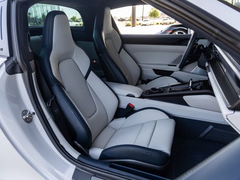 Certified 2025 Porsche 911 Targa 4 GTS AWD/4WD image 47